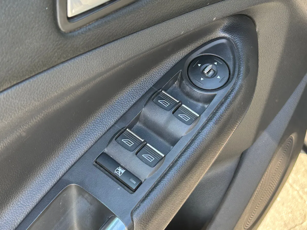 Ford Kuga 1.6 EcoBoost MT (150 л.с.)