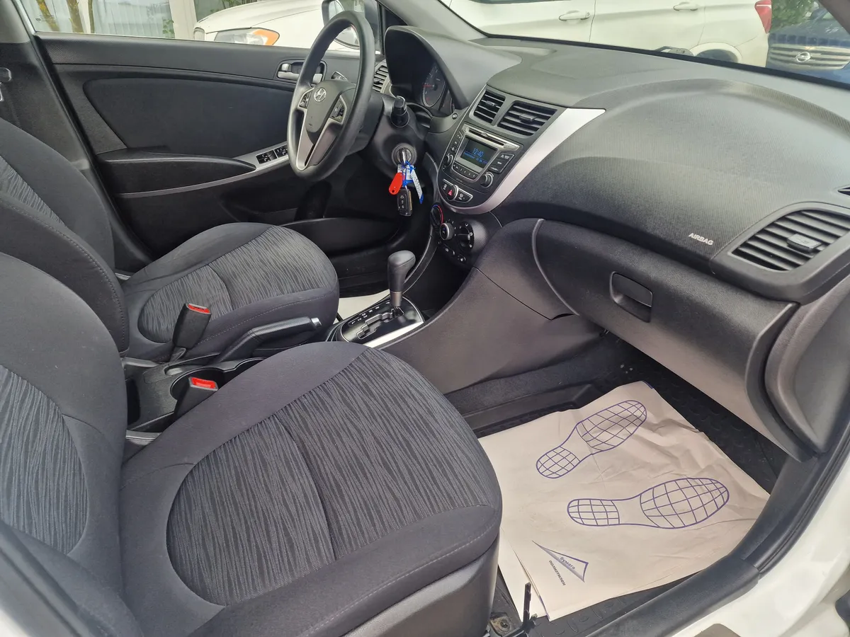 Hyundai Solaris 1.4 AT (107 л.с.), 2015 — фото 6