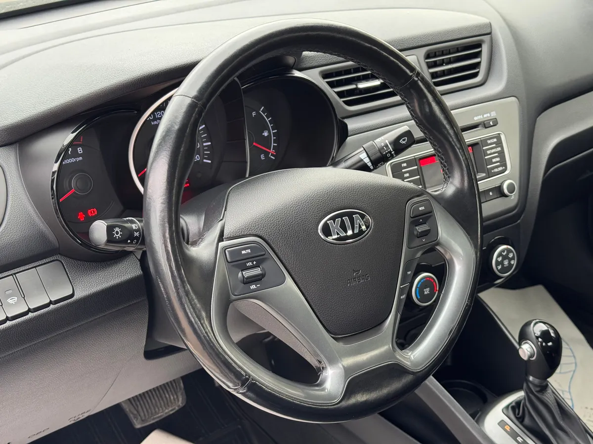 Kia Rio 1.6 AT (123 л.с.), 2017 — фото 12