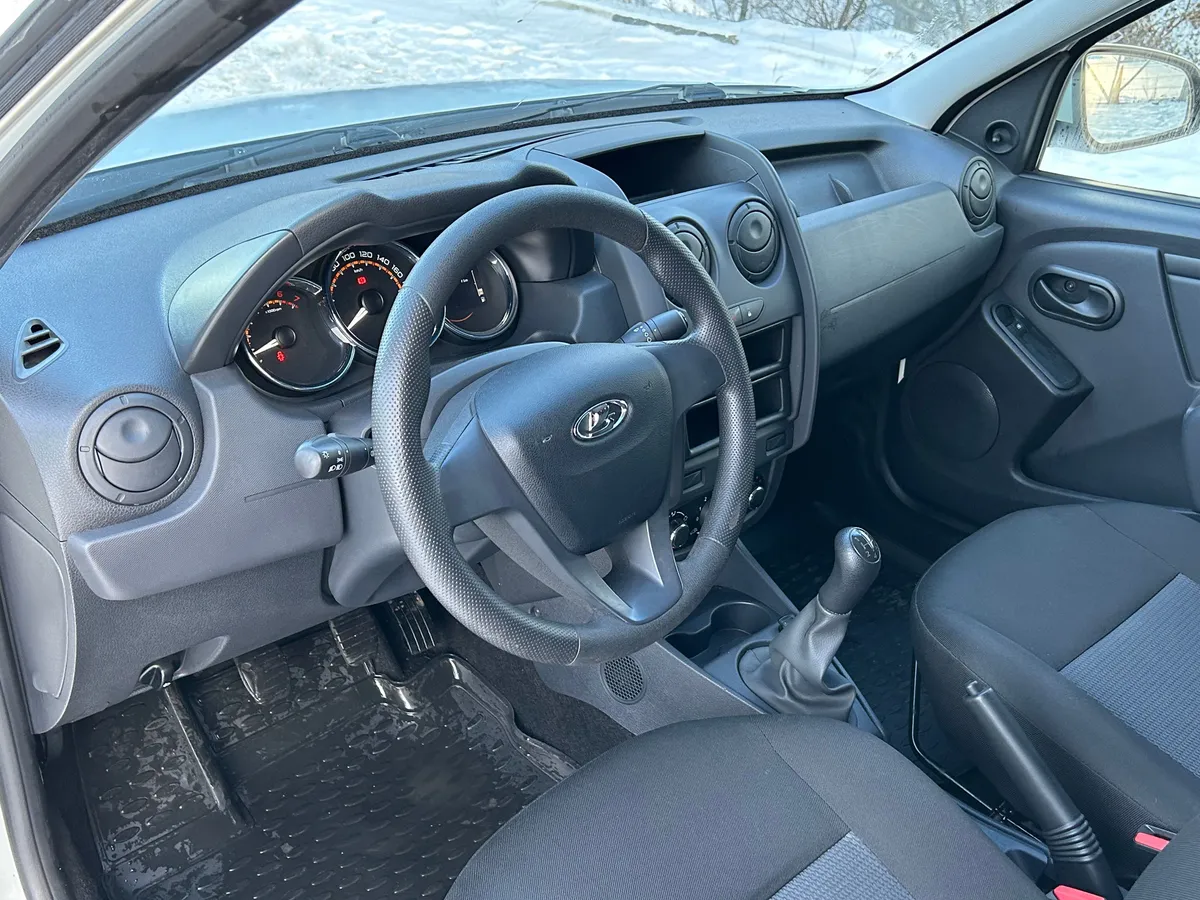 ВАЗ (Lada) Largus 1.6 MT (90 л.с.)