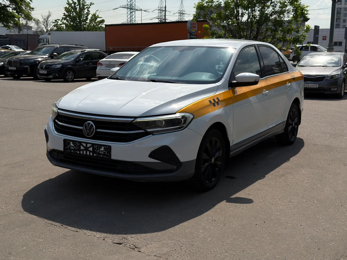 Volkswagen Polo 1.6 AT (110 л.с.)