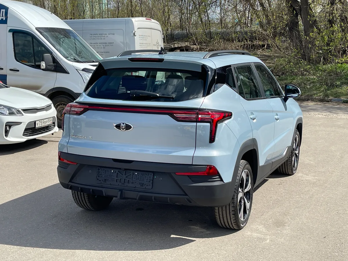 Москвич 3 1.5 CVT (136 л.с.)