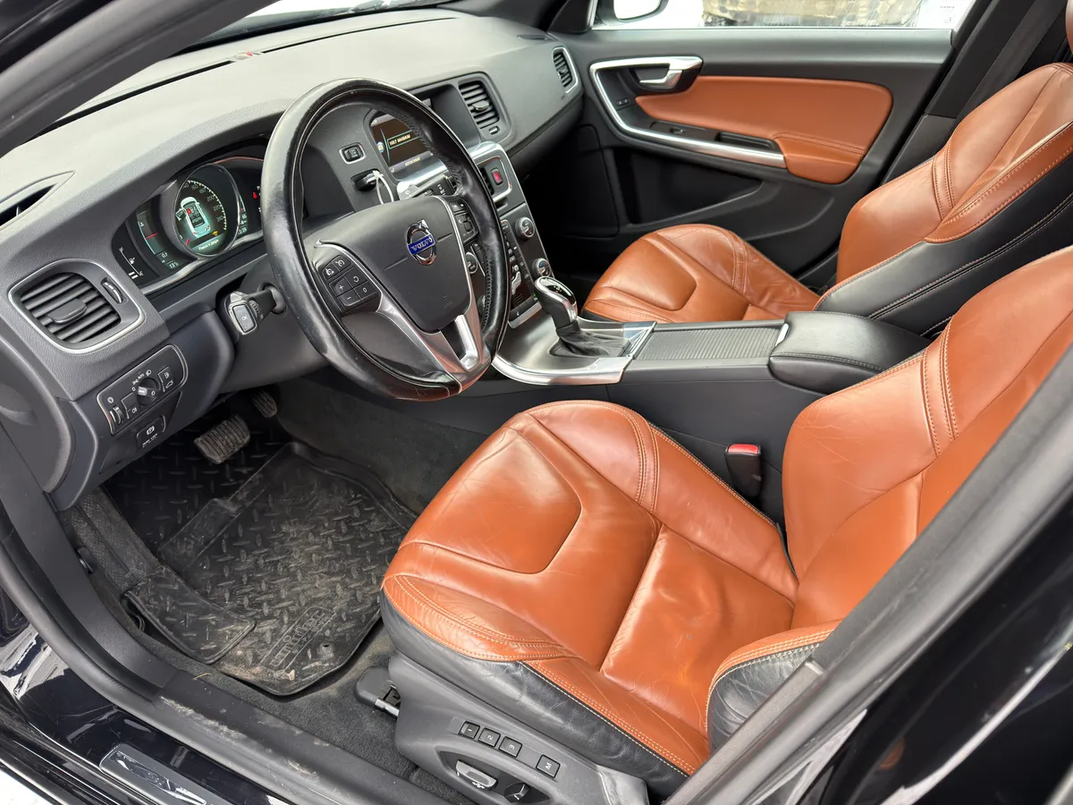 Volvo S60 1.6 T3 Powershift (150 л.с.)