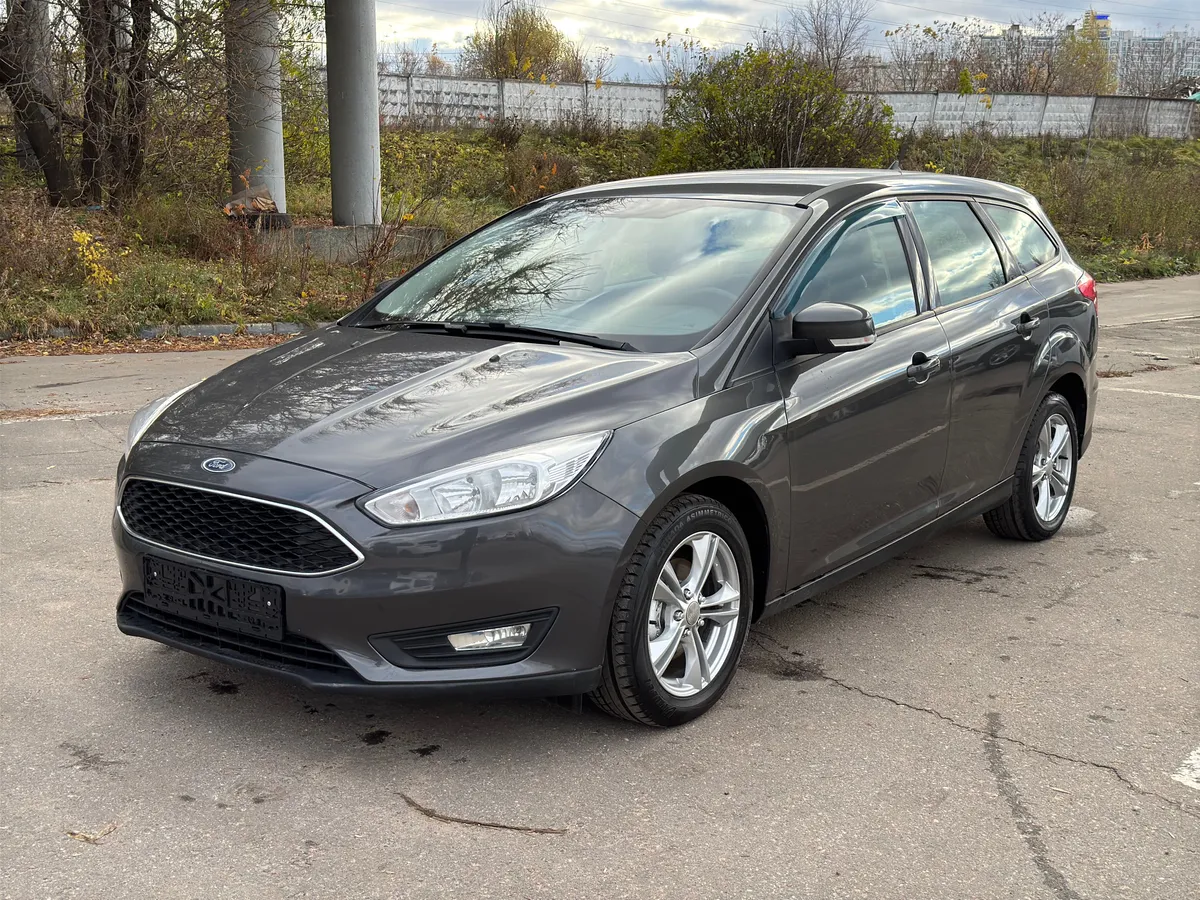 Ford Focus 1.6 Ti-VCT MT (105 л.с.), 2017 — фото 3