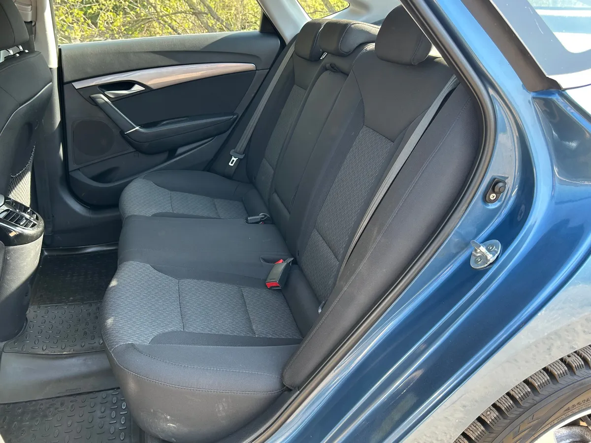 Hyundai i40 2.0 AT (150 л.с.)