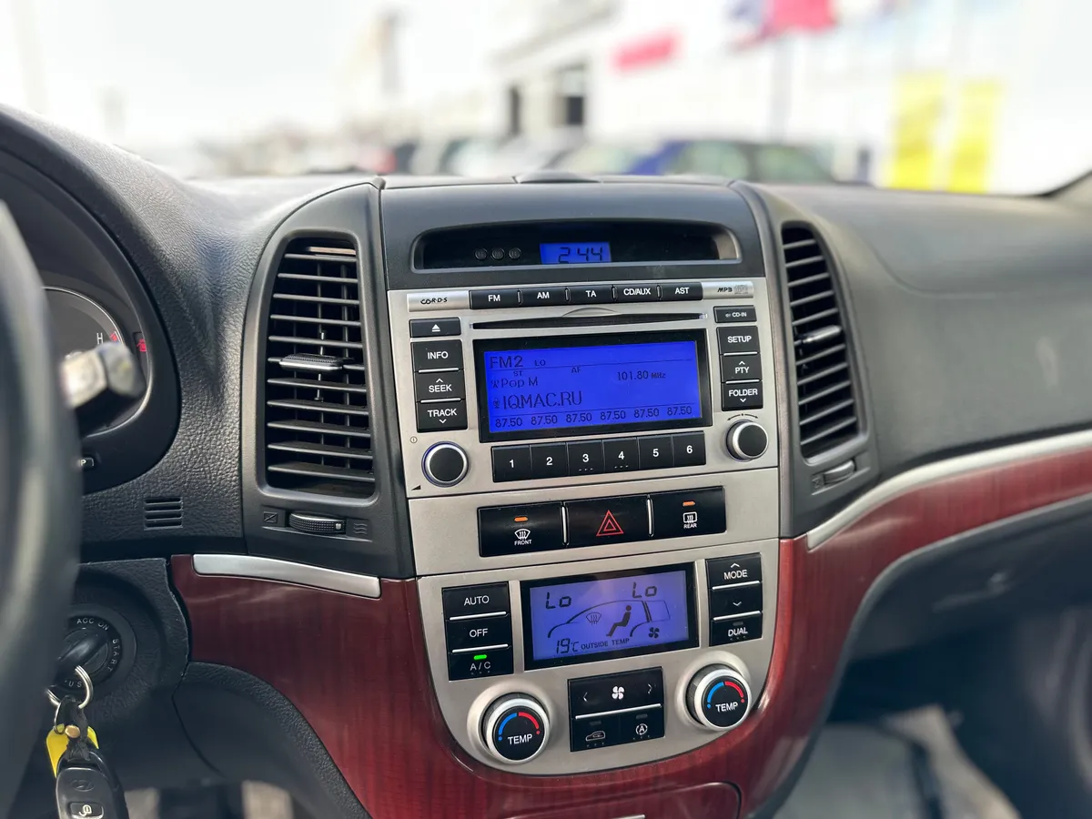 Hyundai Santa Fe 2.7 MT (188 л.с.)