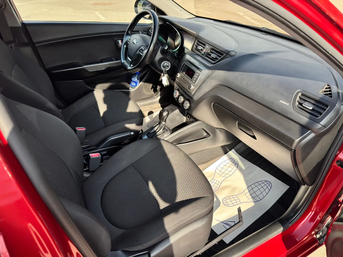 Kia Rio 1.6 AT (123 л.с.)