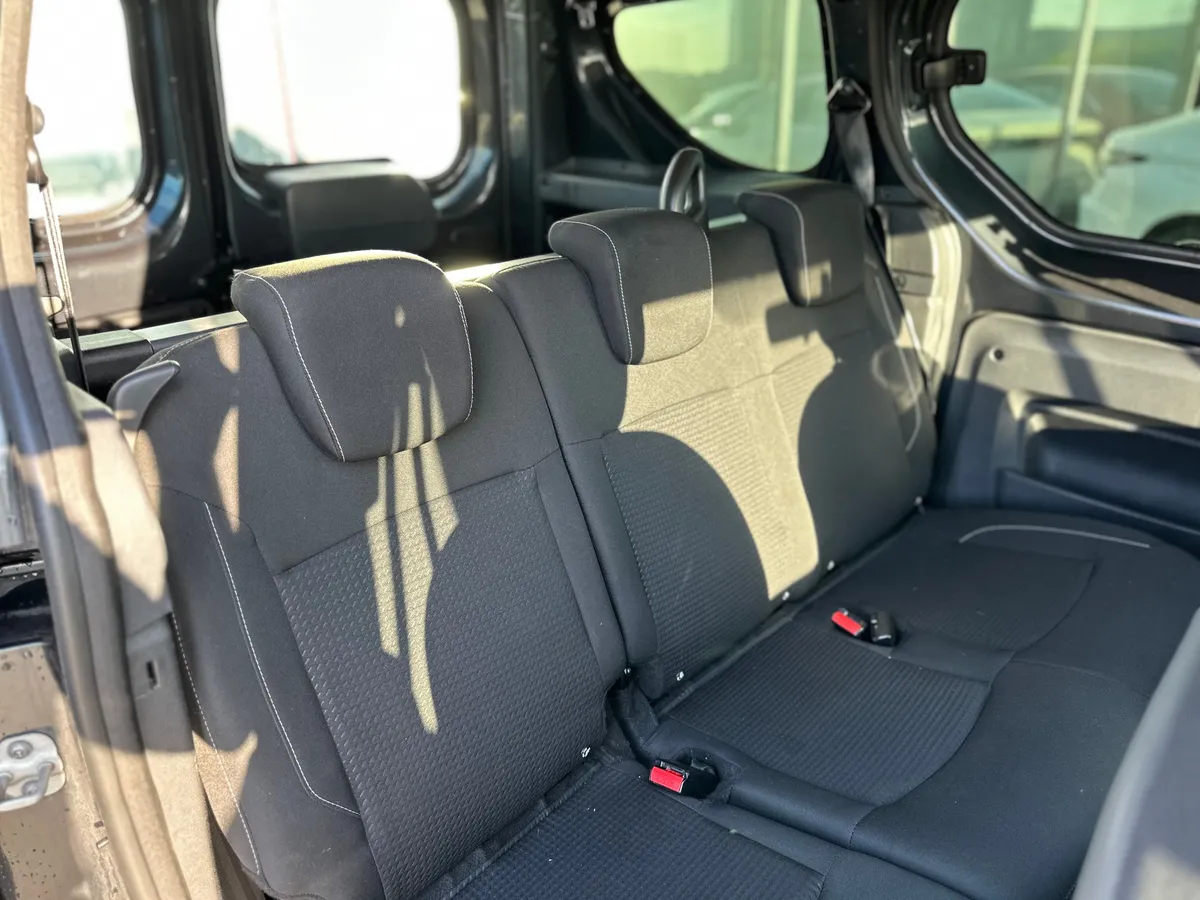 Renault Dokker 1.6 MT (82 л.с.)