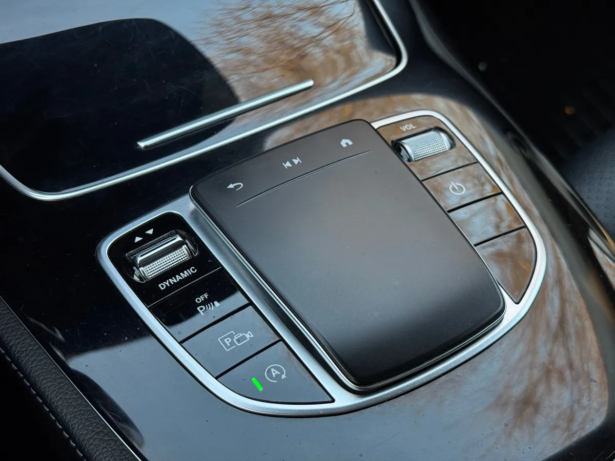 Mercedes-Benz E-Класс 1.6 AT (160 л.с.)