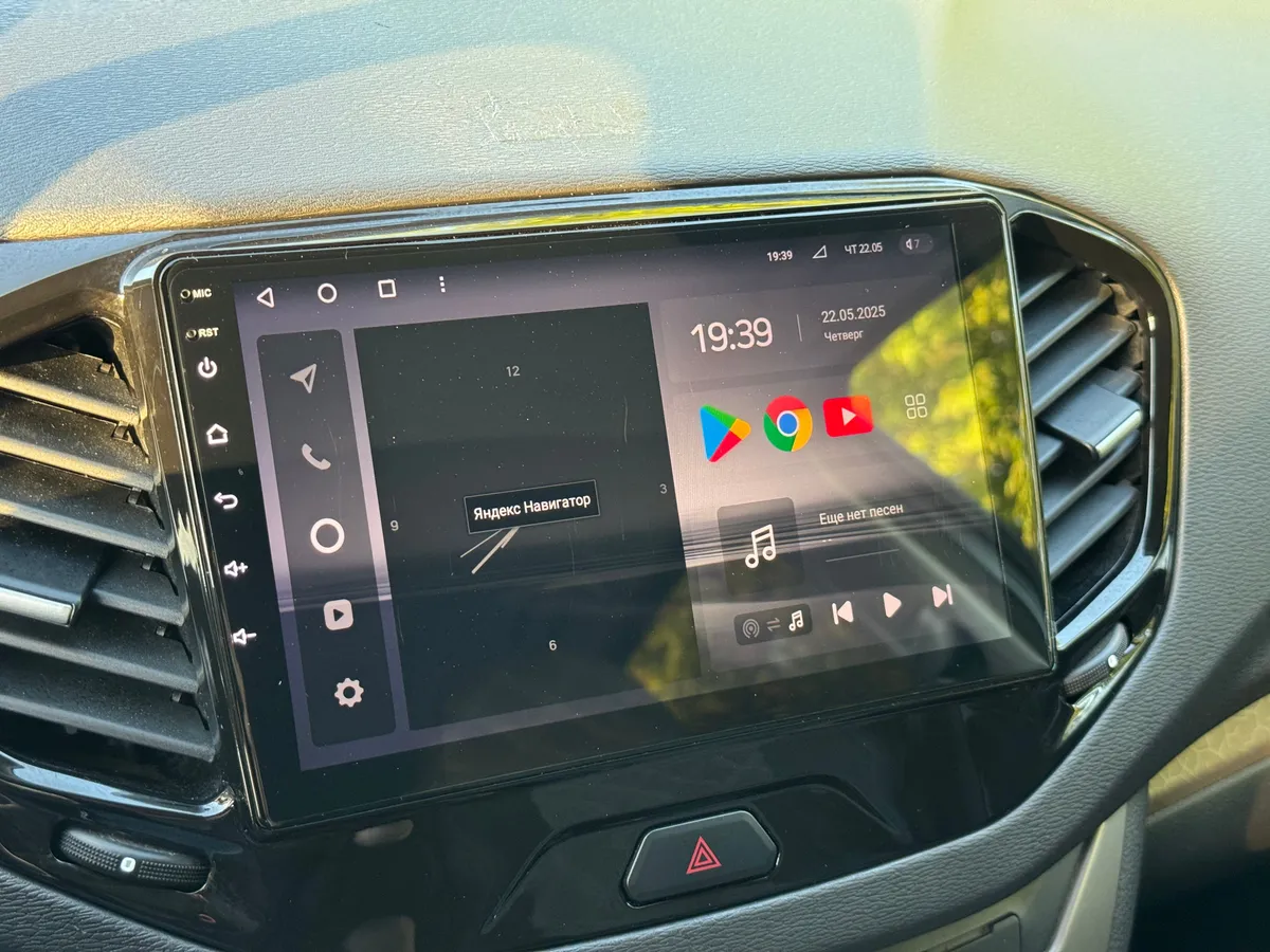 ВАЗ (Lada) Vesta 1.6 MT (106 л.с.)