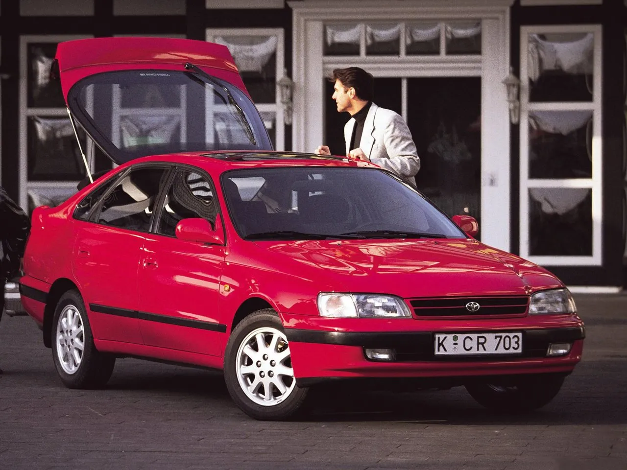 Toyota Carina E 1.6 MT FWD (116 л.с.)