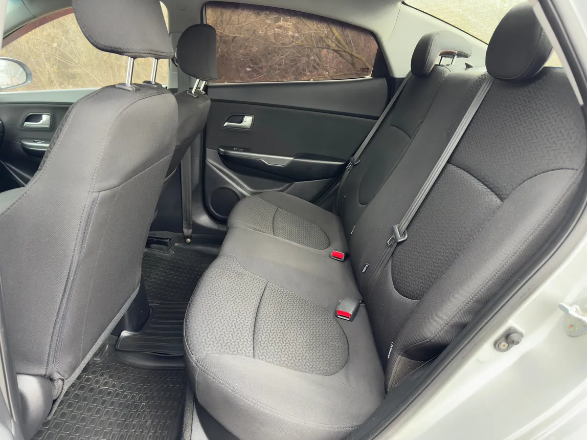 Kia Rio 1.6 6MT (123 л.с.), 2012 — фото 12