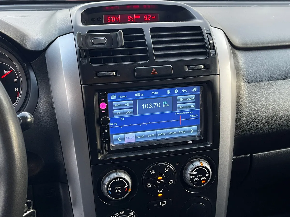 Suzuki Grand Vitara 2.0 AT 4WD (140 л.с.)