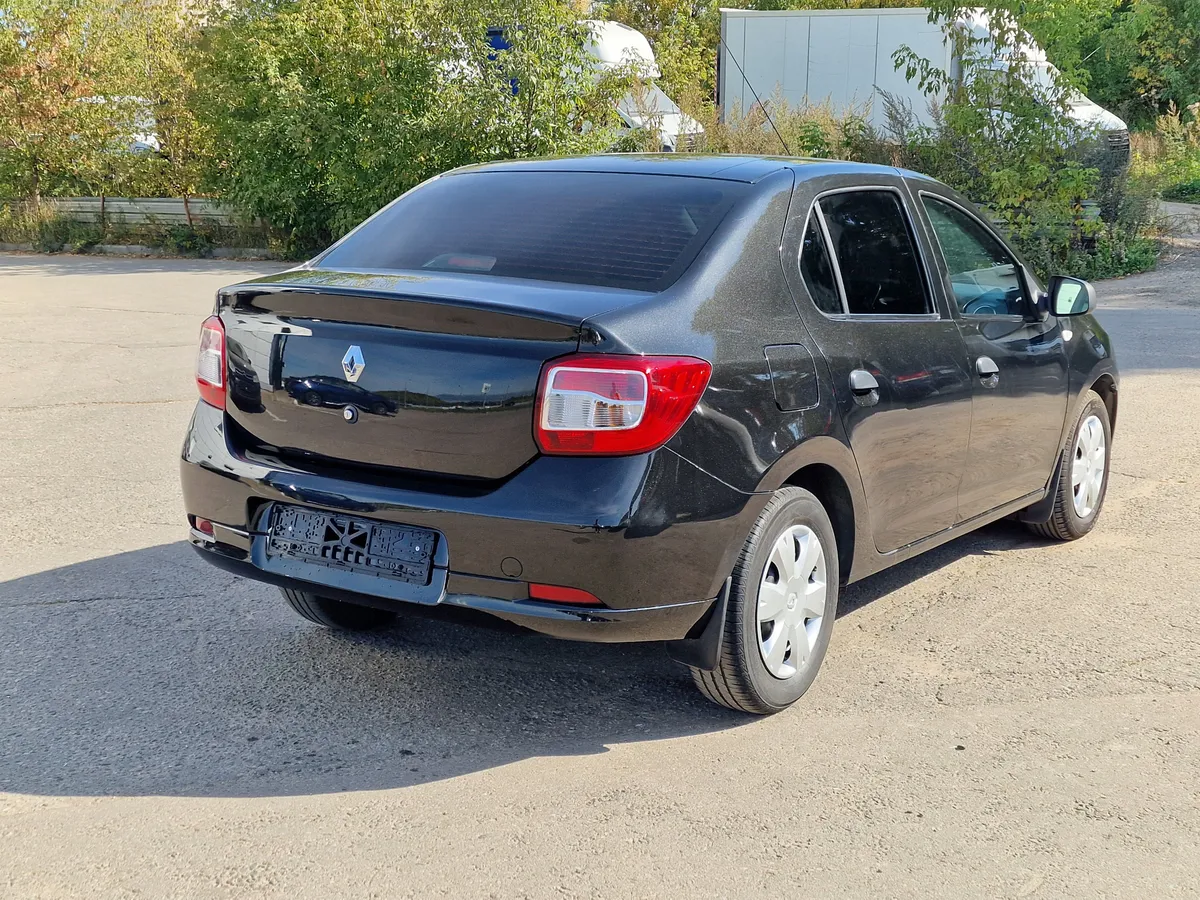 Renault Logan 1.6 MT (102 л.с.)