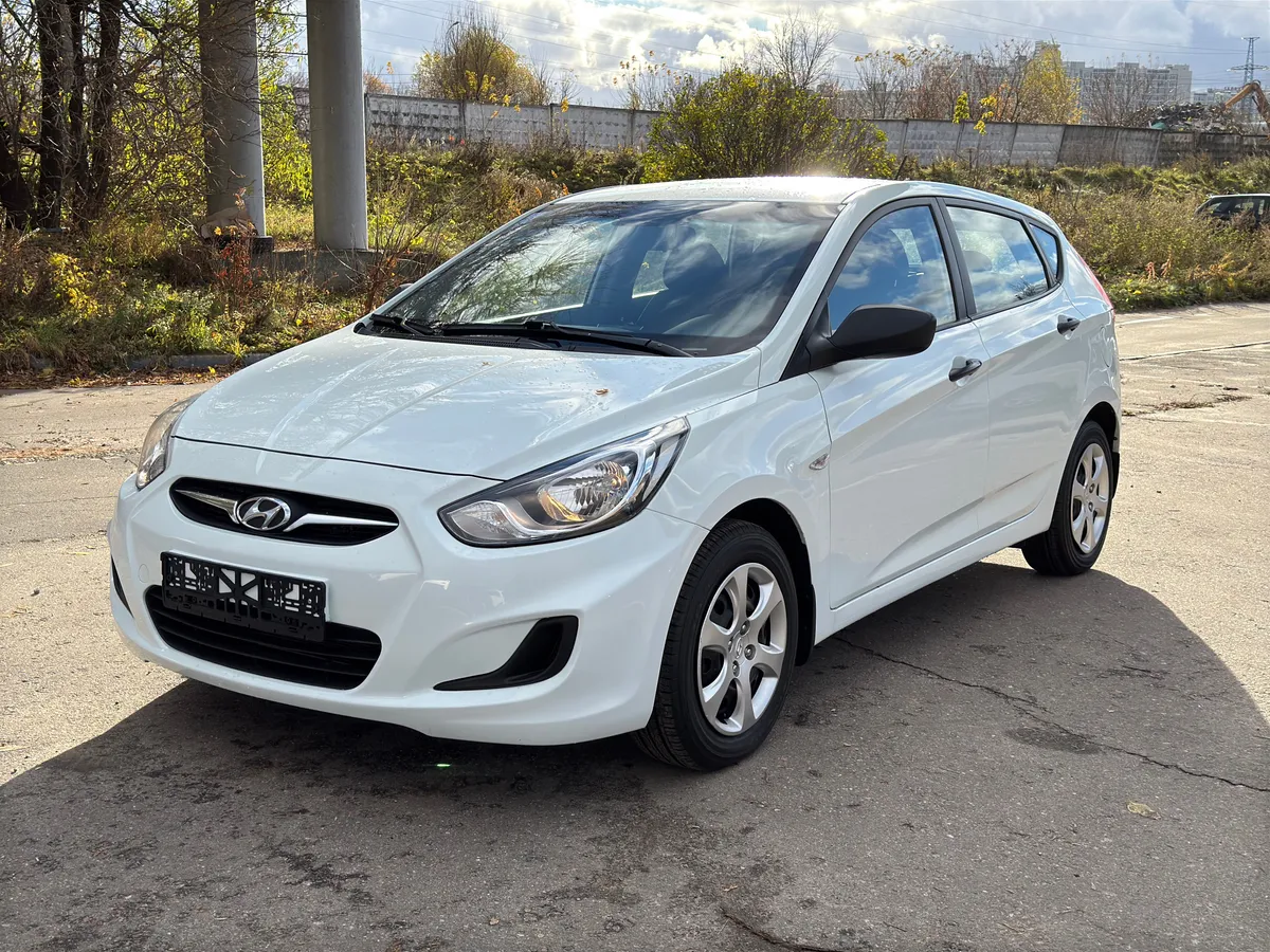 Hyundai Solaris 1.4 AT (107 л.с.), 2013 — фото 3