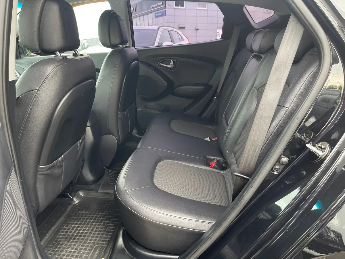 Hyundai ix35 2.0 AT 4WD (150 л.с.)