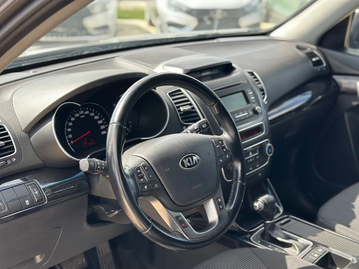 Kia Sorento 2.4 AT (175 л.с.)