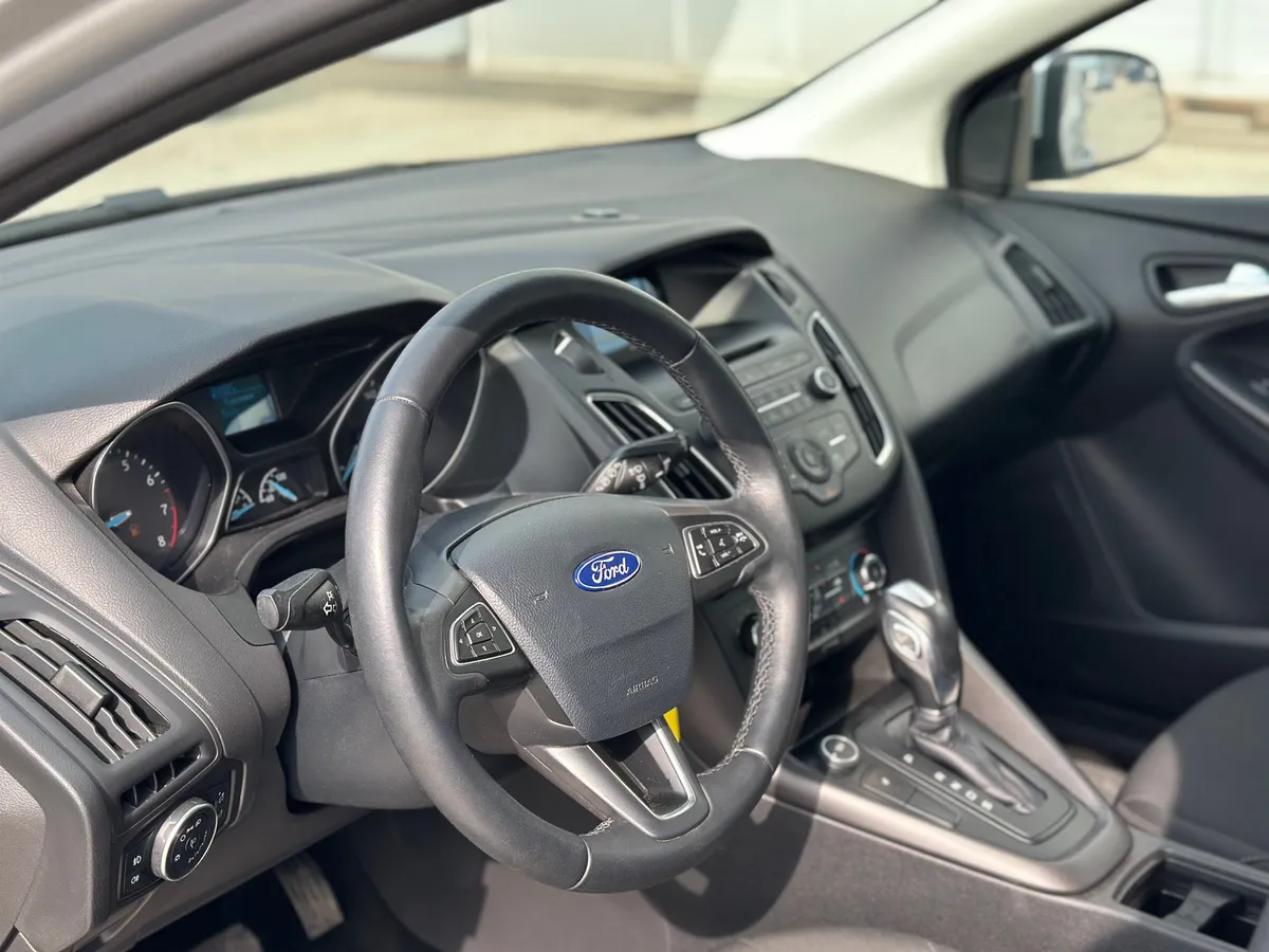 Ford Focus 1.6 Ti-VCT PowerShift (125 л.с.)
