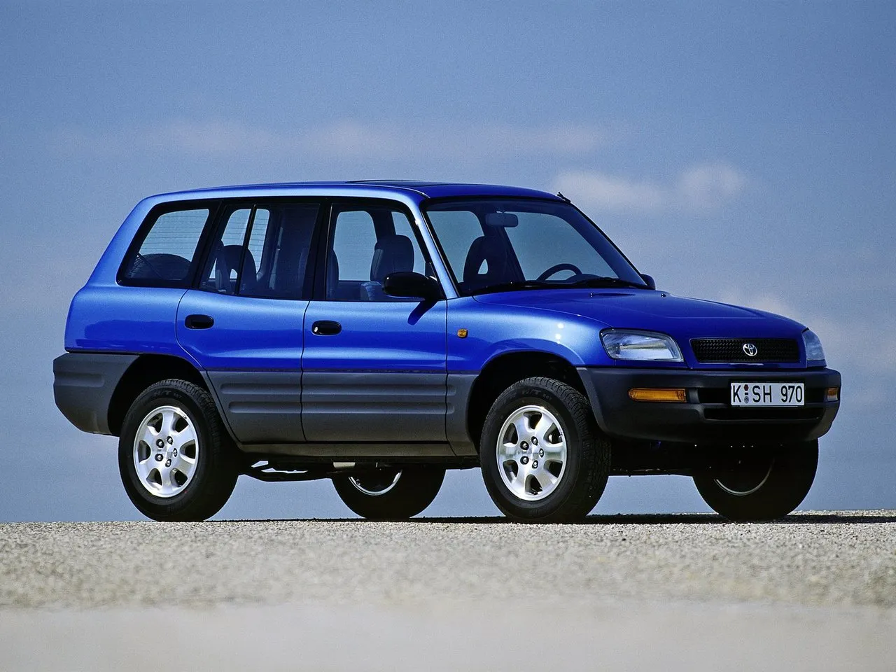 Toyota RAV4 2 AT 4WD (135 л.с.)