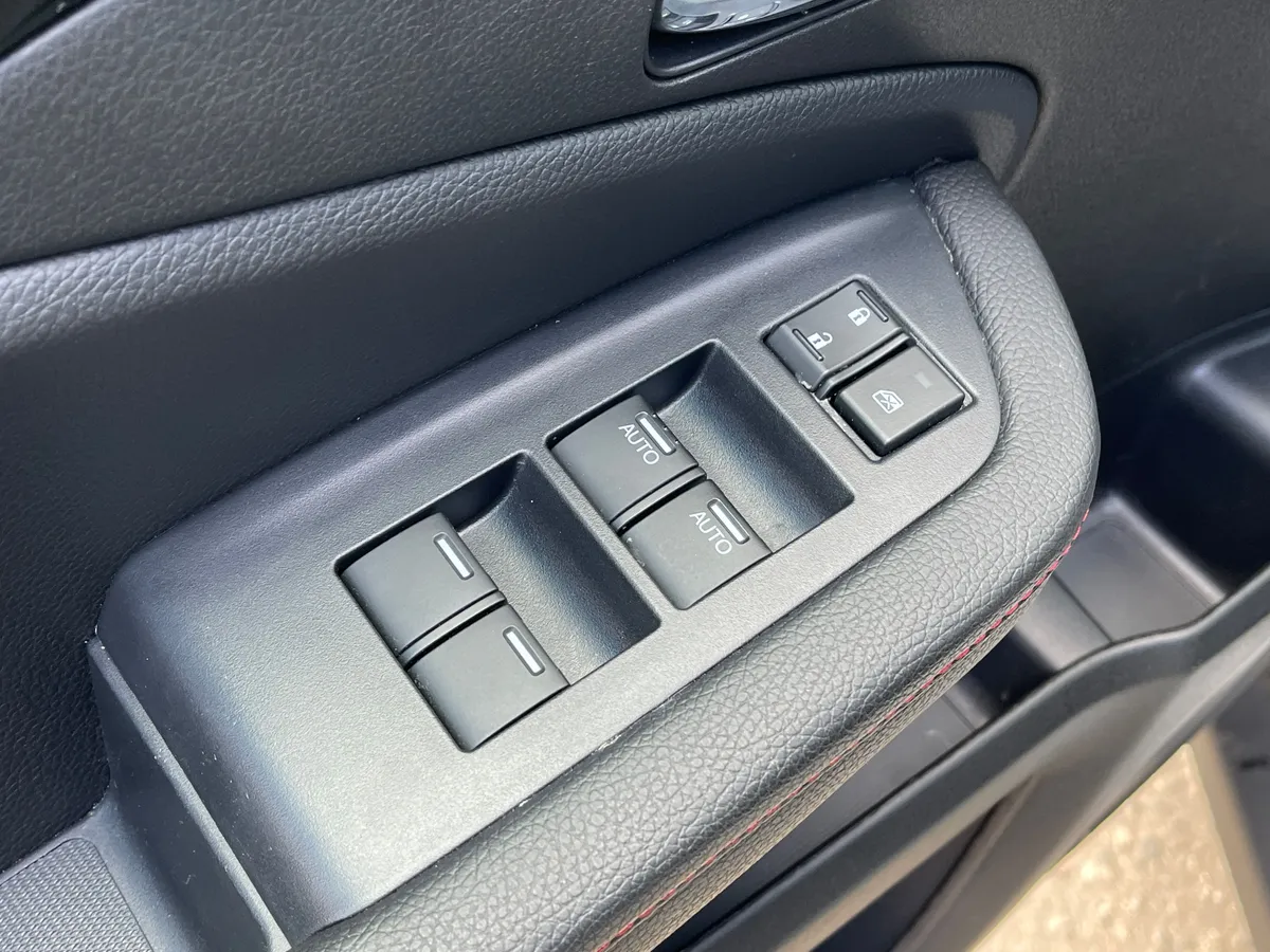 Honda Ridgeline 3.5 AT 4WD (280 л.с.)