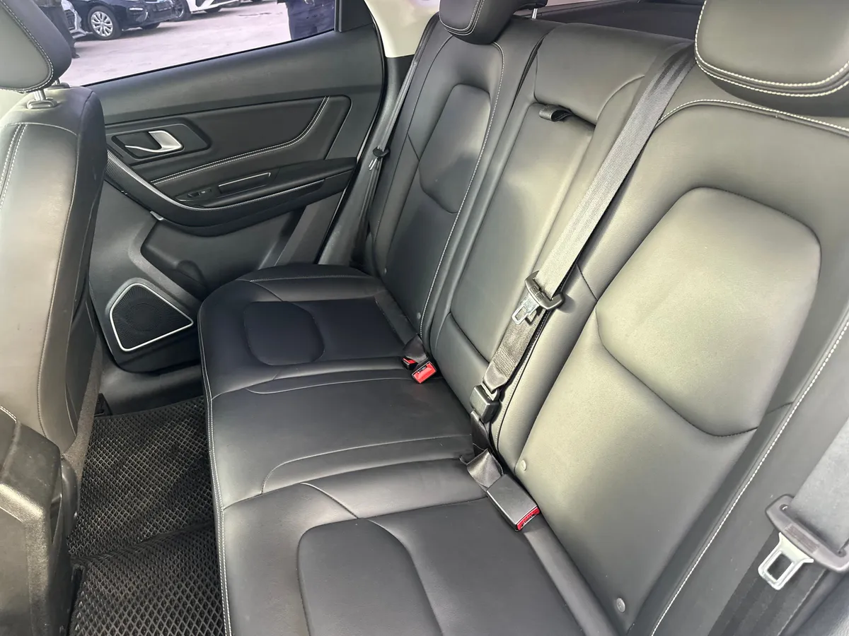 FAW Besturn X40 1.6 AT (108 л.с.)