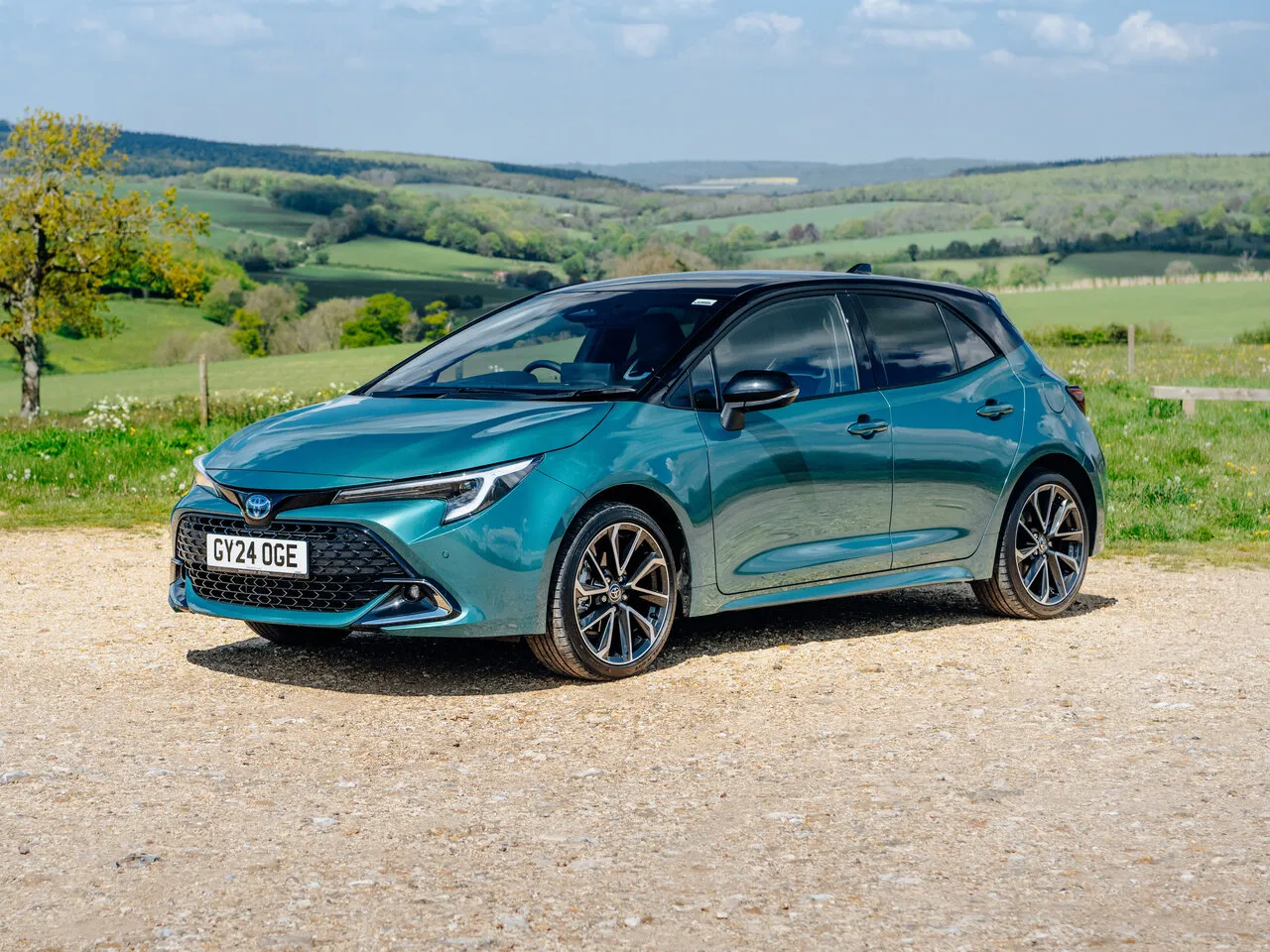 Toyota Corolla 1.8 CVT FWD (178 л.с.)