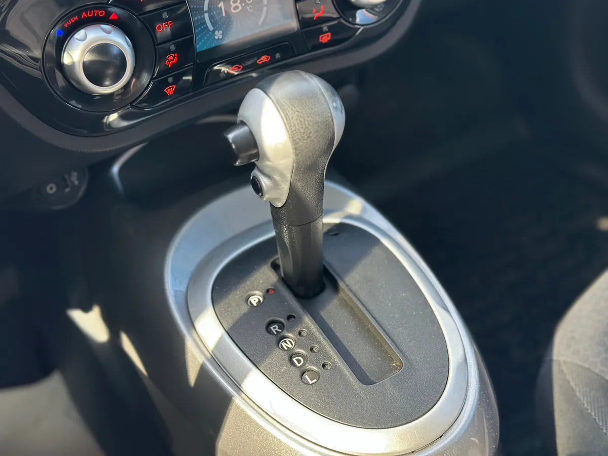 Nissan Juke 1.6 CVT (117 л.с.)