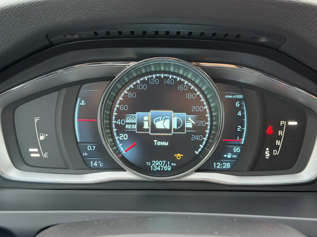 Volvo S60 1.6 T3 Powershift (150 л.с.)