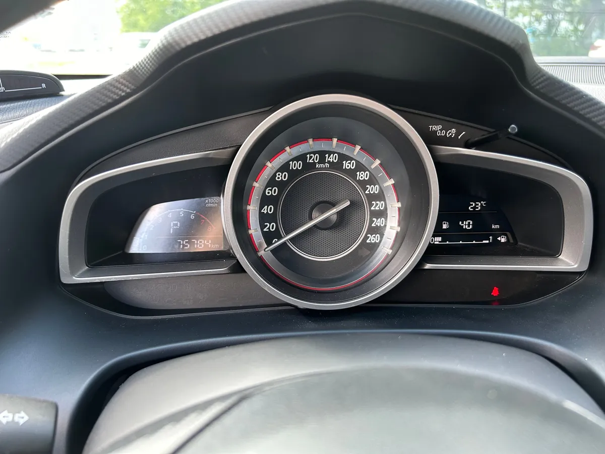 Mazda 3 1.6 AT (104 л.с.)