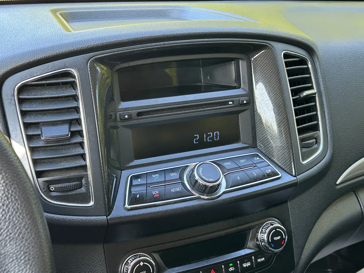 Foton Sauvana 2.0 AT (5 мест) (217 л.с.)