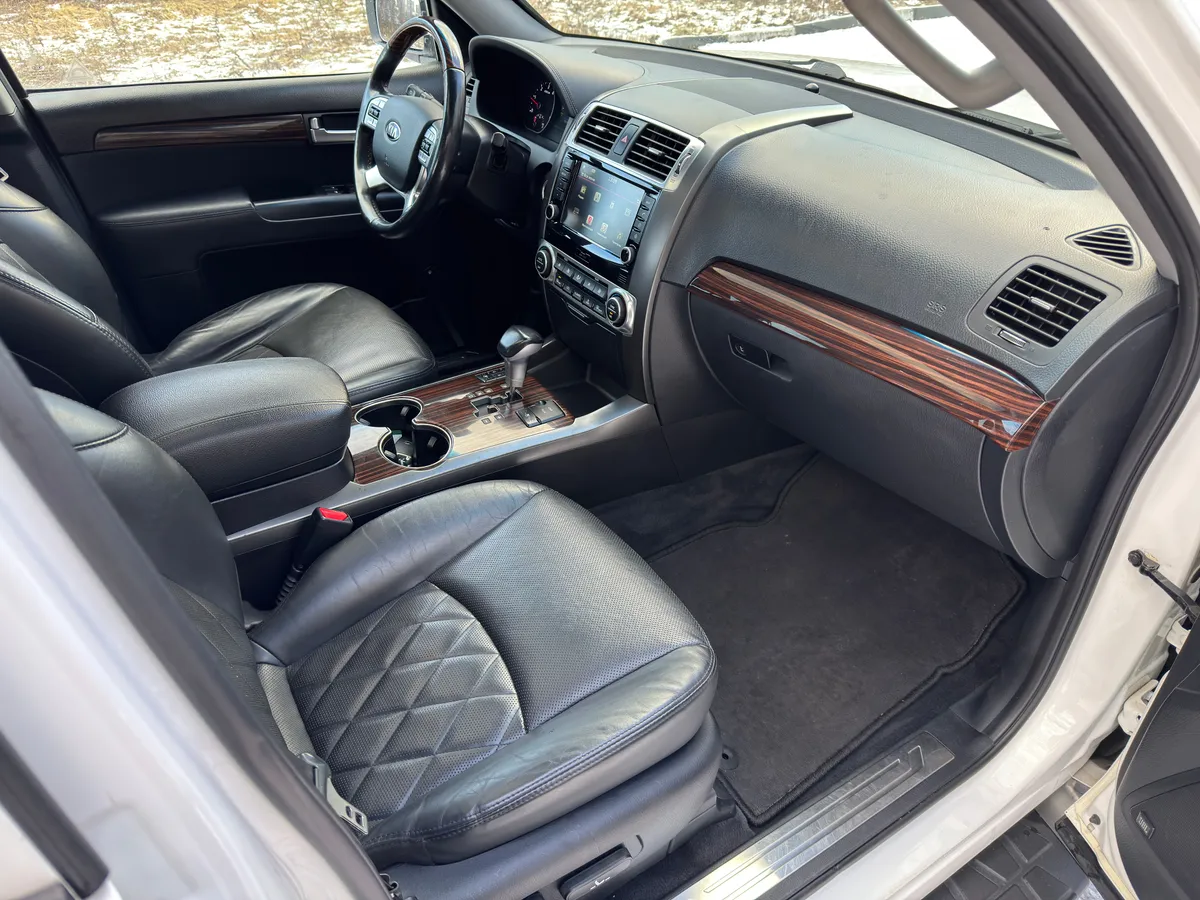 Kia Mohave 3.0 AT 4WD (250 л.с.)