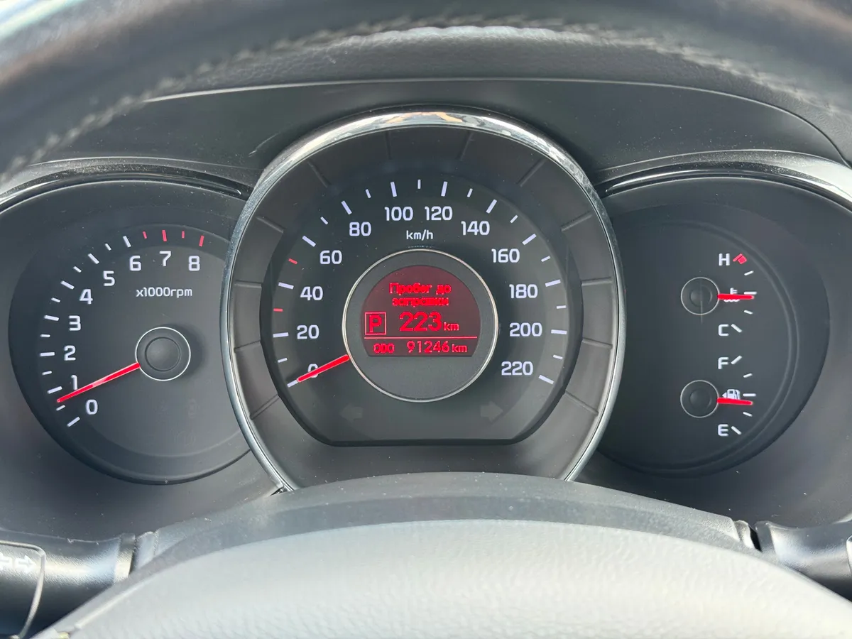 Kia Rio 1.6 AT (123 л.с.)