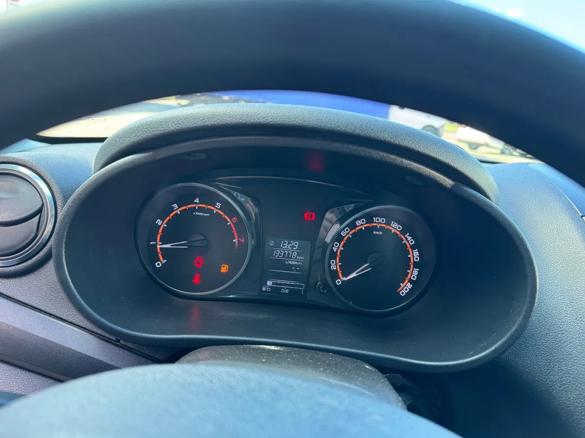 ВАЗ (Lada) Granta 1.6 MT (87 л.с.)