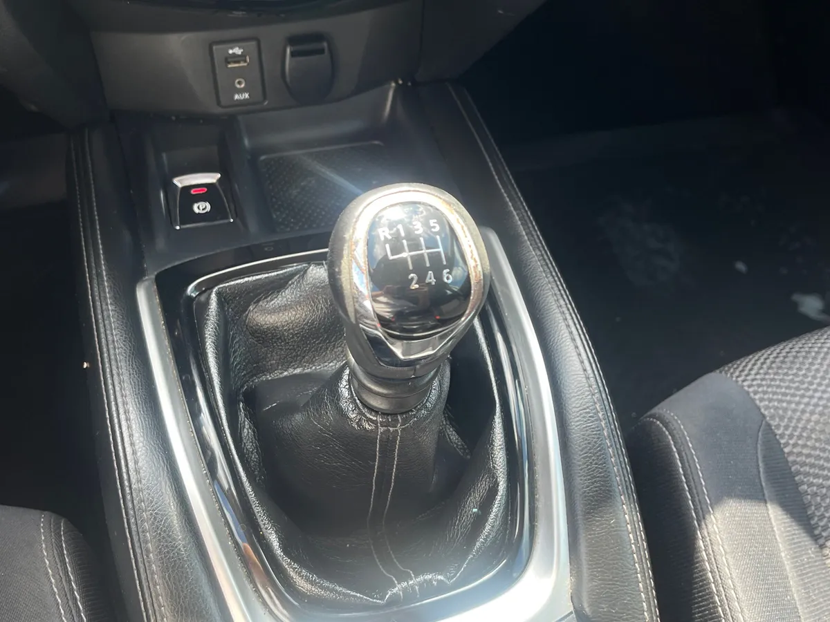 Nissan Qashqai 1.2 DIG-T MT (115 л.с.), 2014 — фото 9
