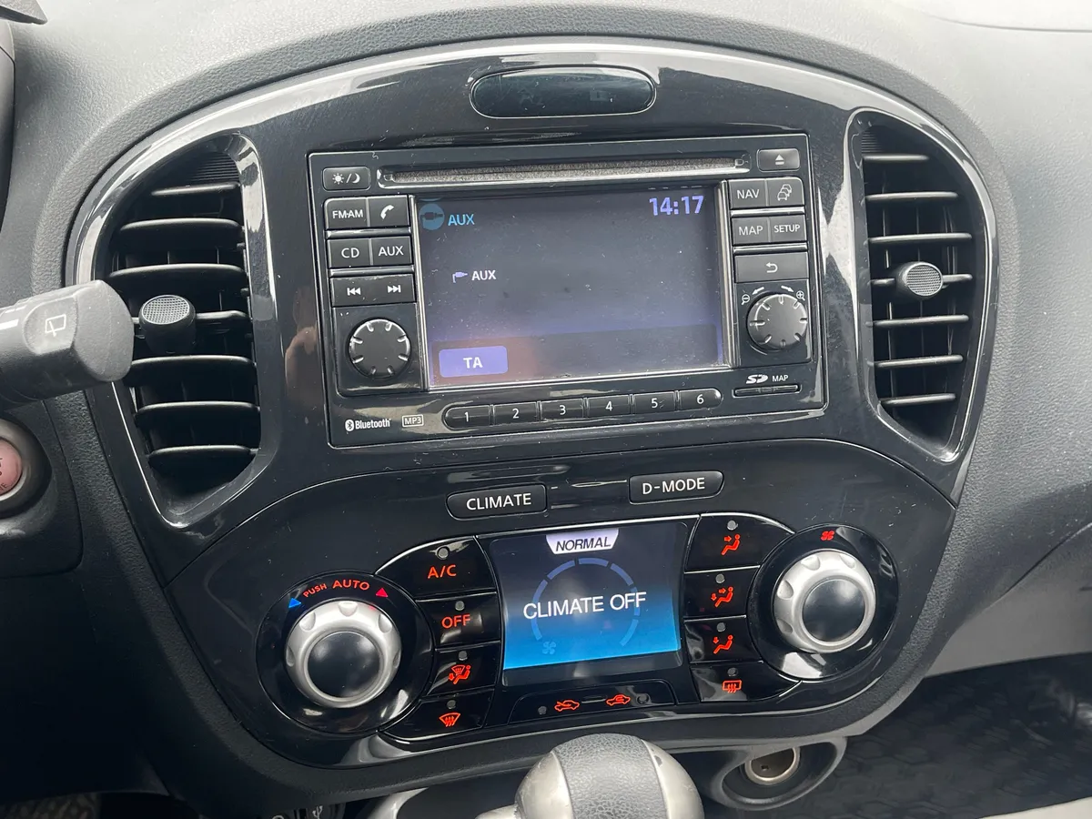 Nissan Juke 1.6 CVT (117 л.с.), 2012 — фото 7