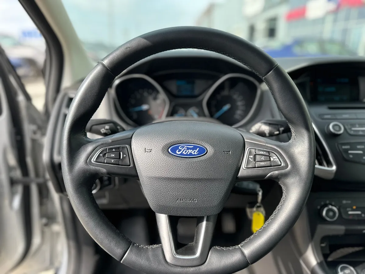 Ford Focus 1.6 Ti-VCT PowerShift (125 л.с.)