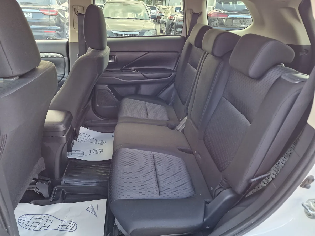Mitsubishi Outlander 2.0 CVT 4WD (146 л.с.)