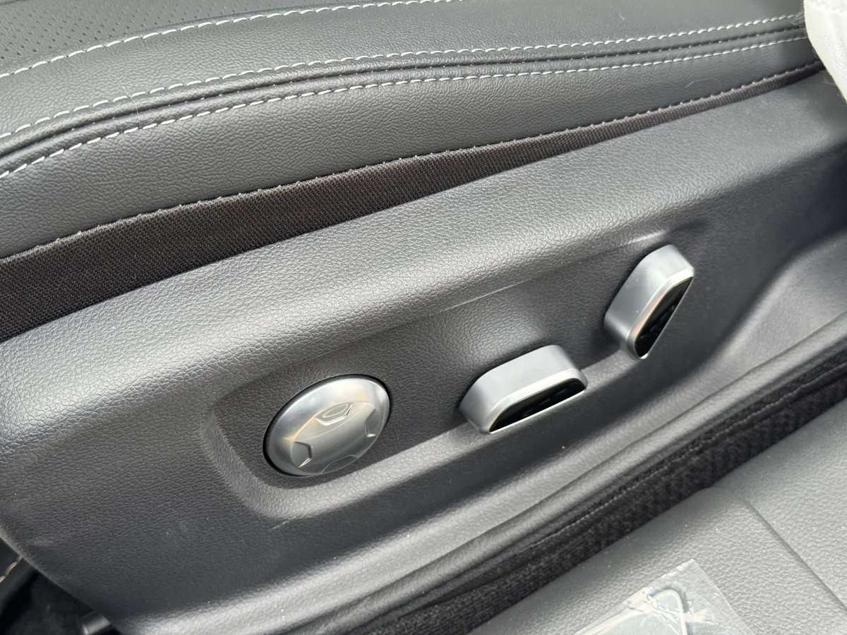 Hongqi H5 2.0 AT (218 л.с.)