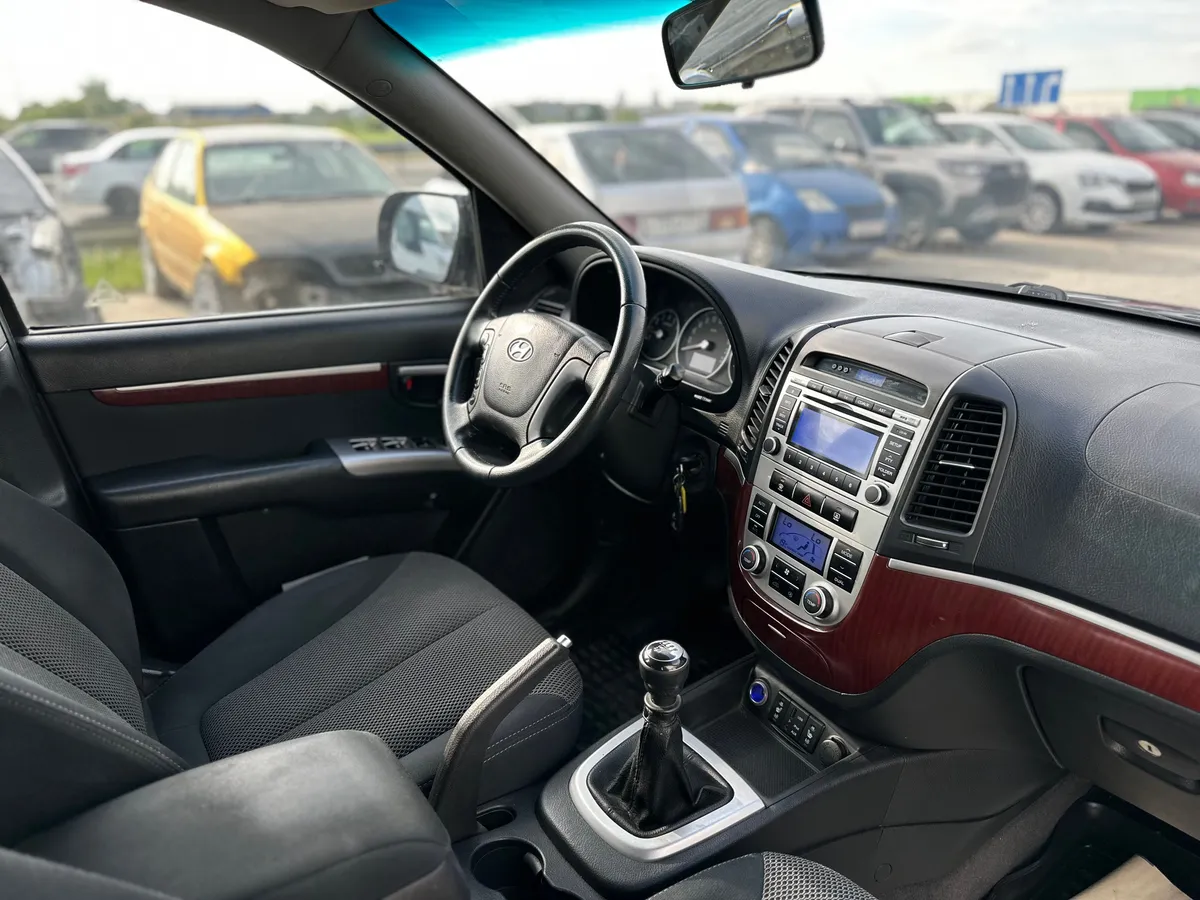 Hyundai Santa Fe 2.7 MT (188 л.с.)