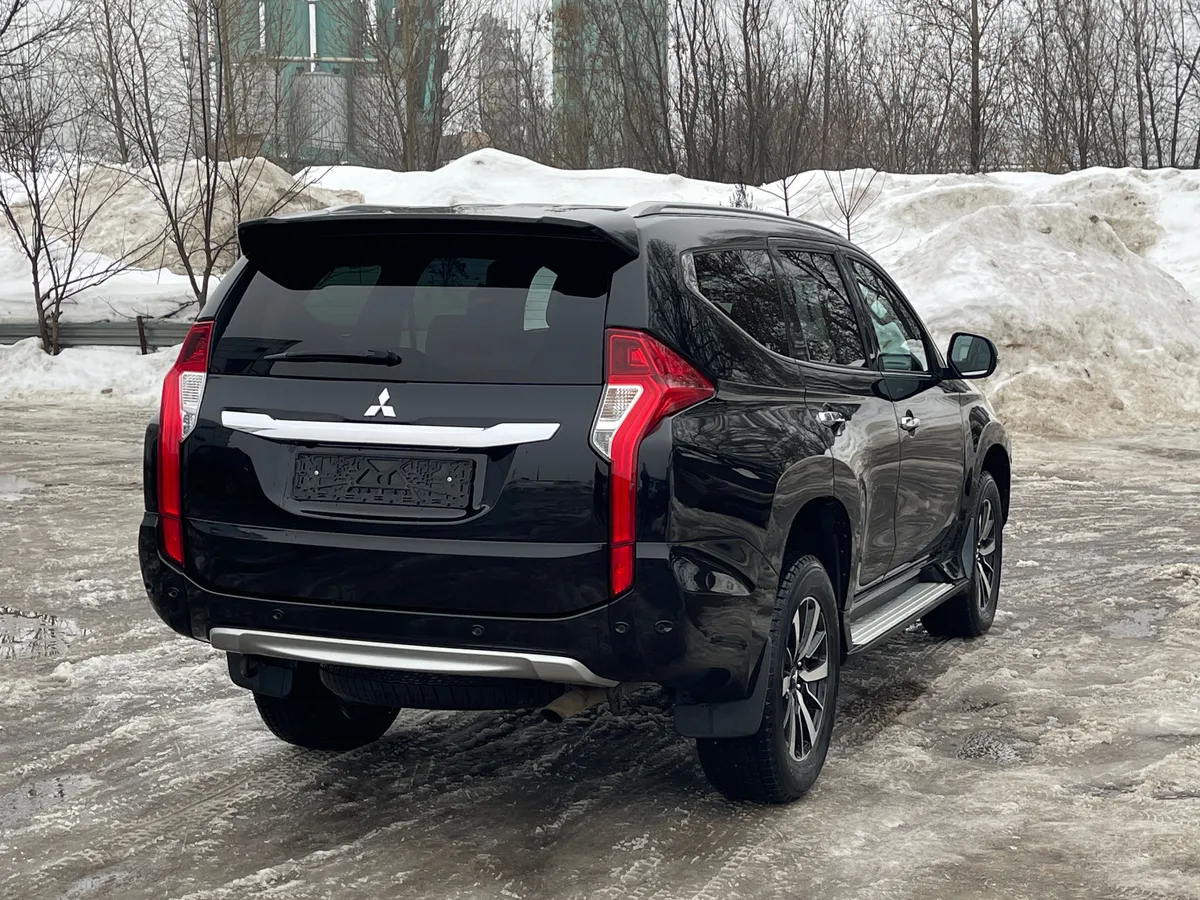 Mitsubishi Pajero Sport 2.4  DI-D AT AWD (181 л.с.)
