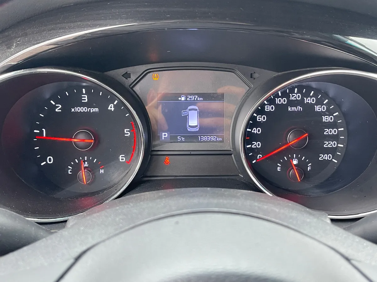 Kia Carnival 2.2 AT (202 л.с.)