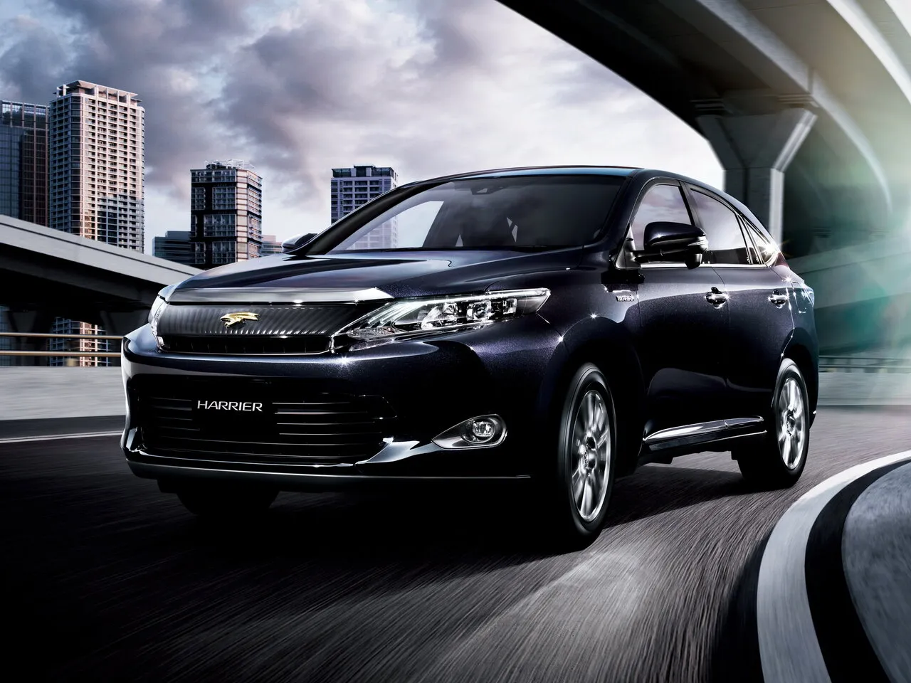 Toyota Harrier 2 CVT 4WD (151 л.с.)