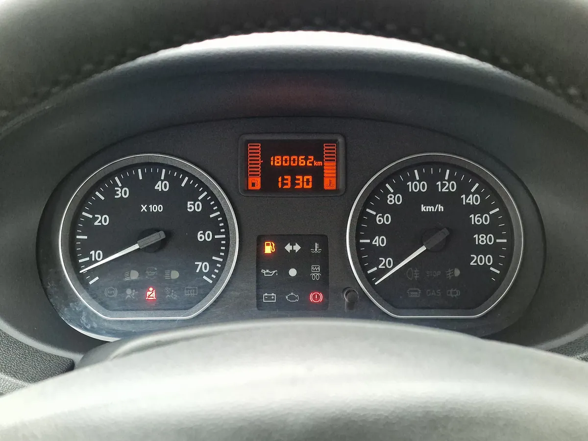 Nissan Almera 1.6 MT (102 л.с.)