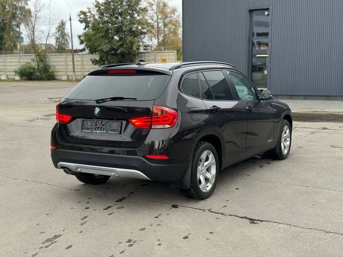 BMW X1 xDrive20i AT (184 л.с.)