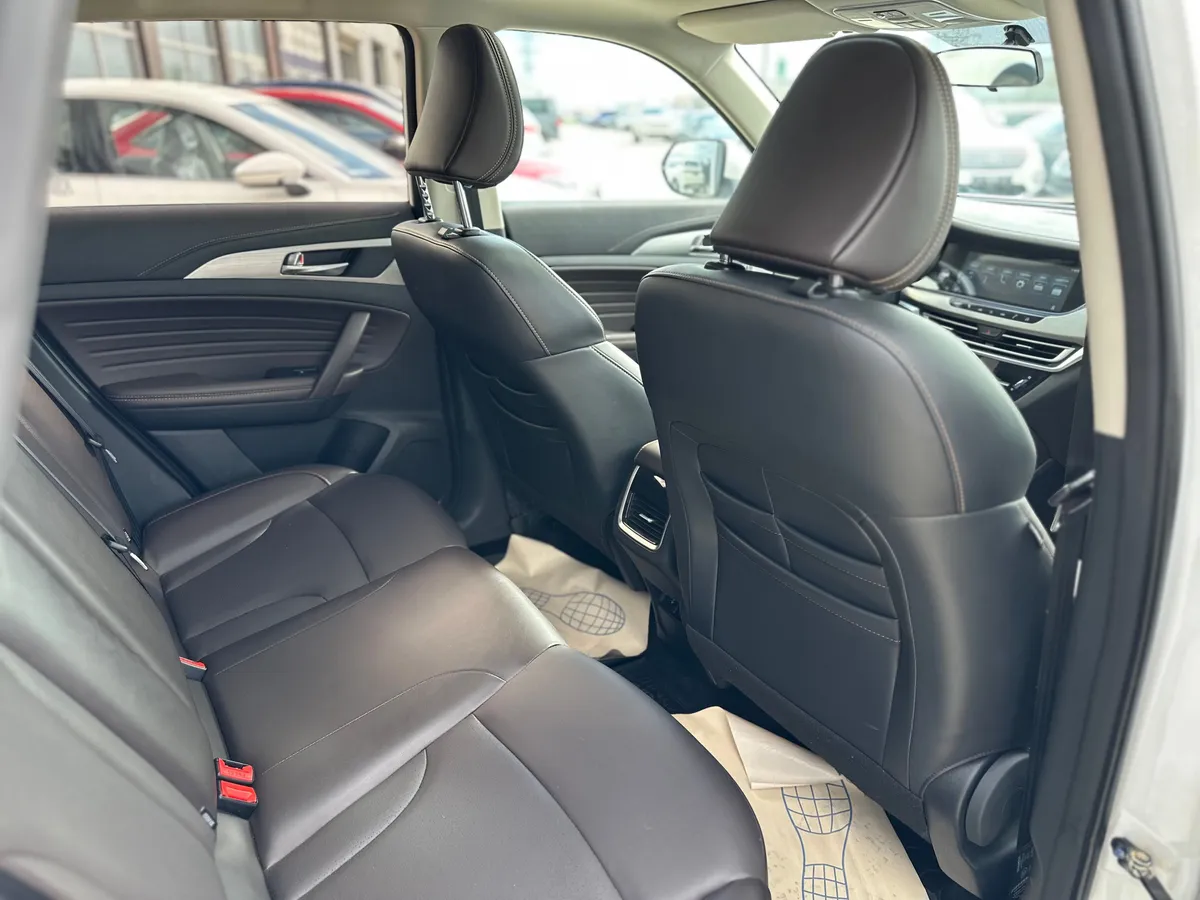 Changan CS35PLUS 1.6 л, 128 л.с., бензин, АКПП, передний привод