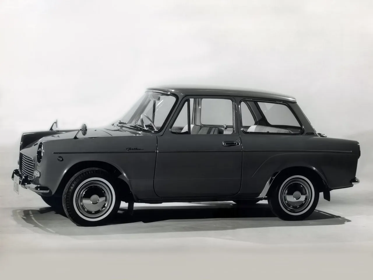 Toyota Publica 0.7 MT FWD (28 л.с.)