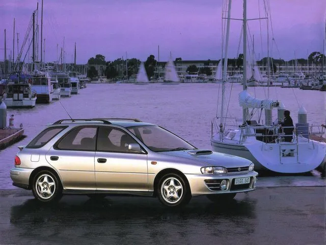 Subaru Impreza WRX 2 MT 4WD (211 л.с.)