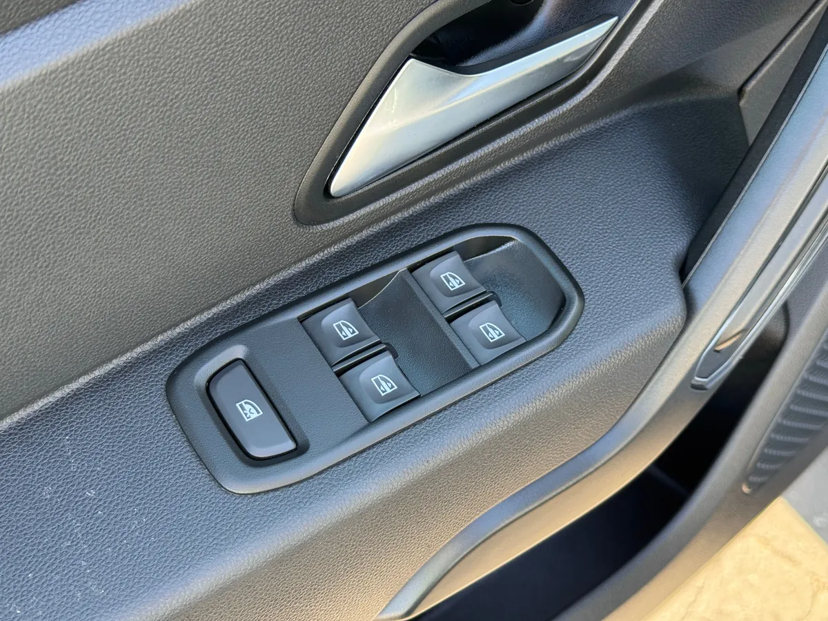 Renault Duster 2.0 MT 4x4 (143 л.с.)