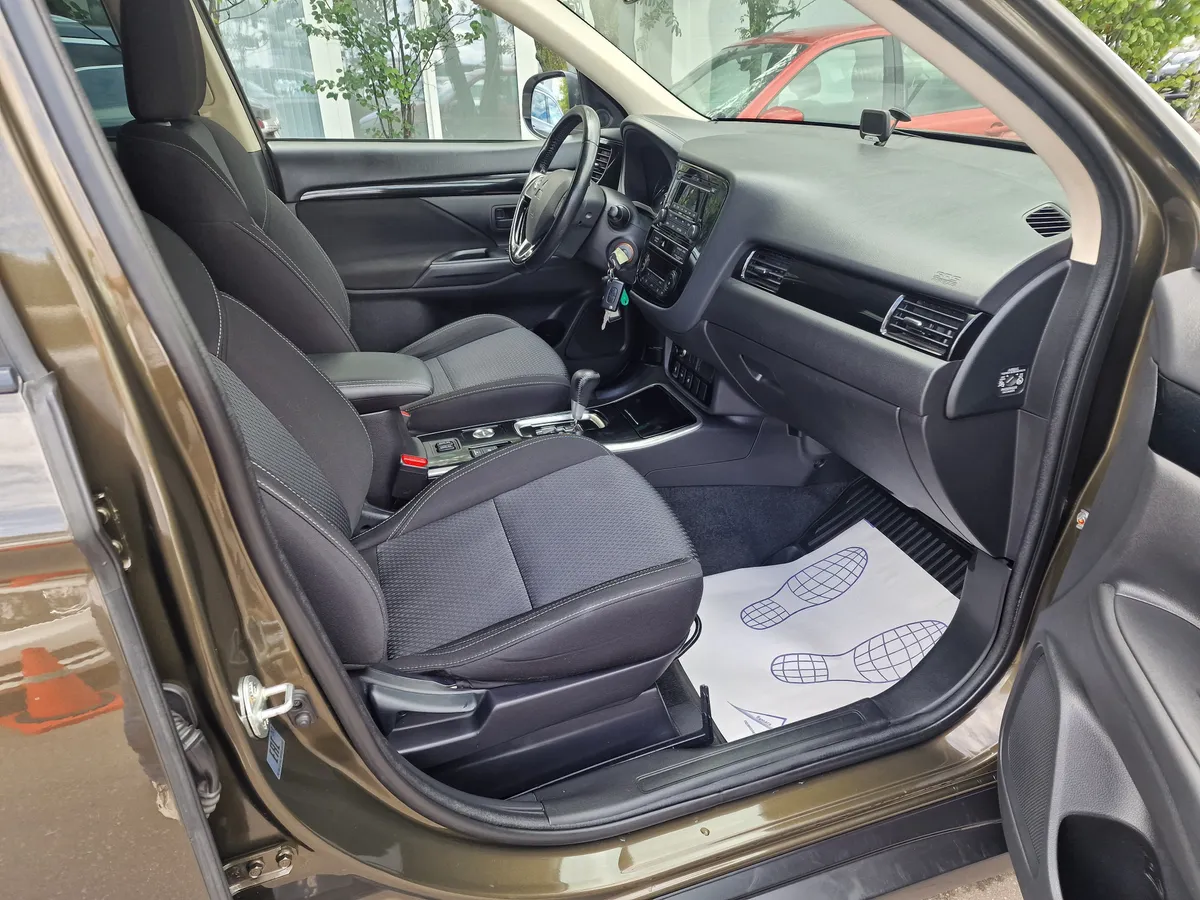Mitsubishi Outlander 2.0 CVT 4WD (146 л.с.)