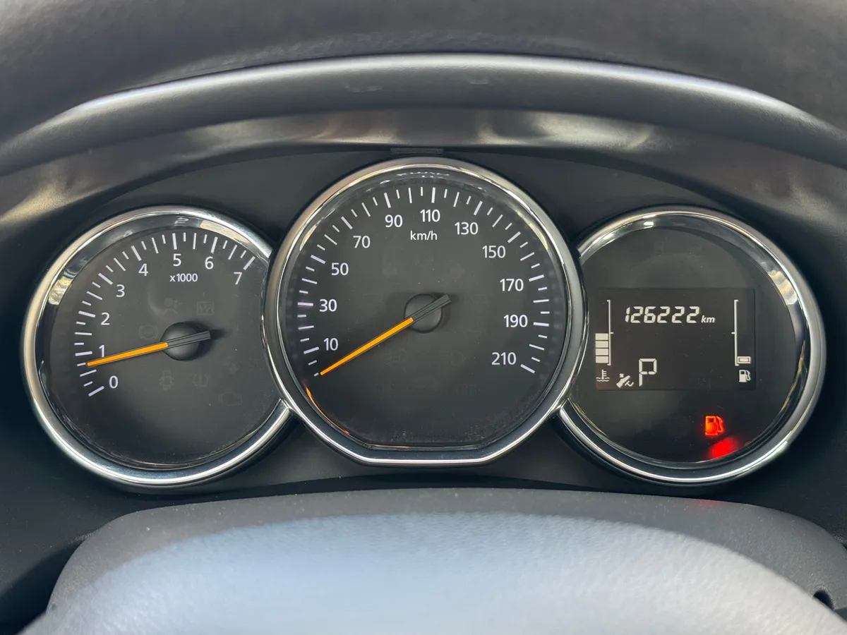 Renault Logan 1.6 AT (102 л.с.)